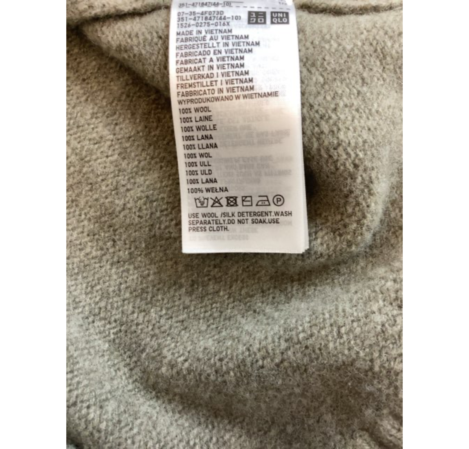 Uniqlo Striktrøje (B249)